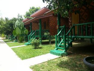 The Royal Bamboo Lodge Khao Sok National Park Extérieur photo